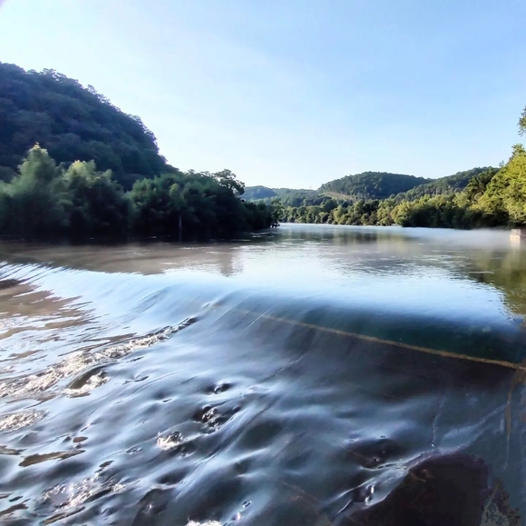 Welcome to my closet! - Picture 4 of 12